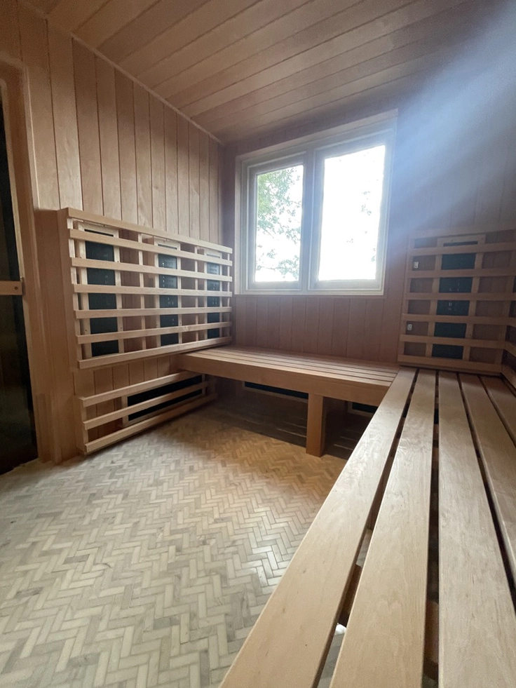 Bespoke Infrared Sauna thumbnail