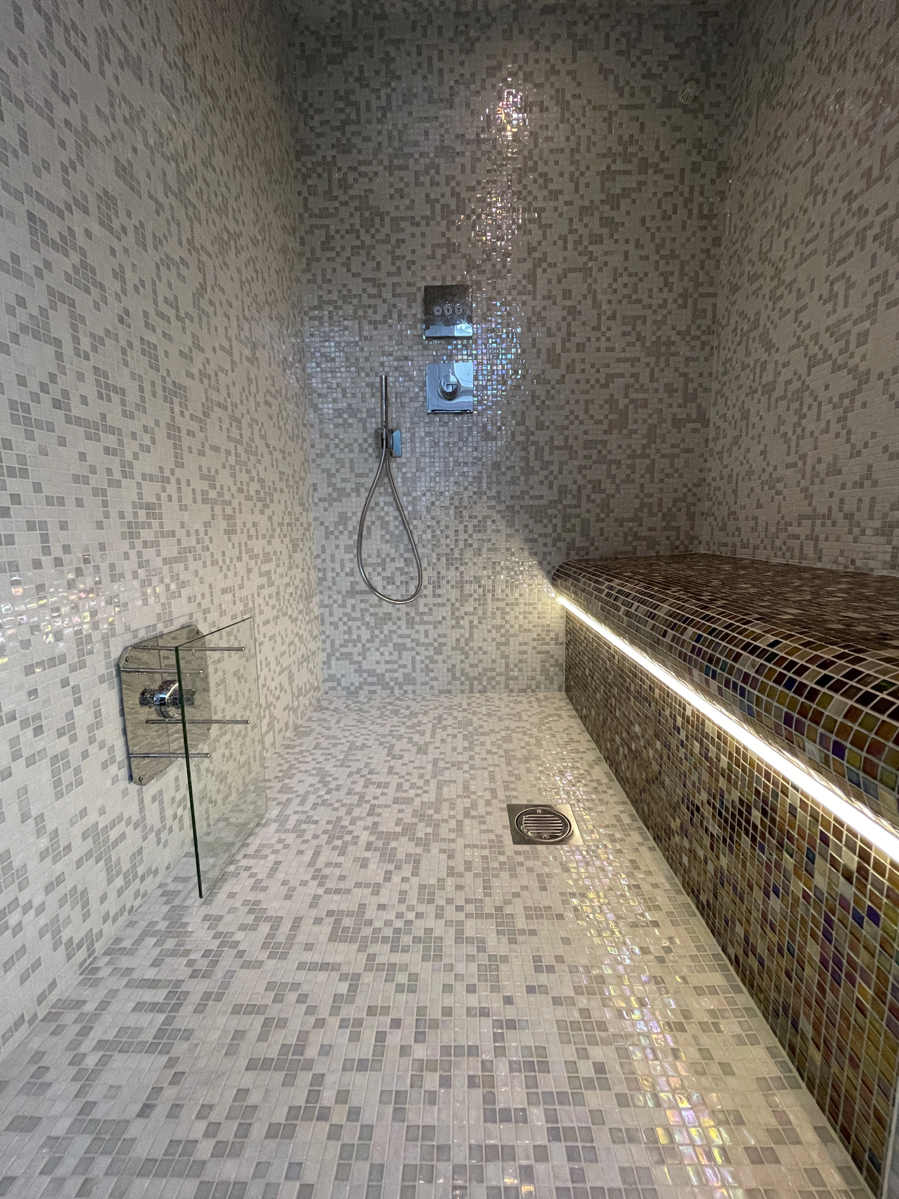 Bespoke Steam Room thumbnail