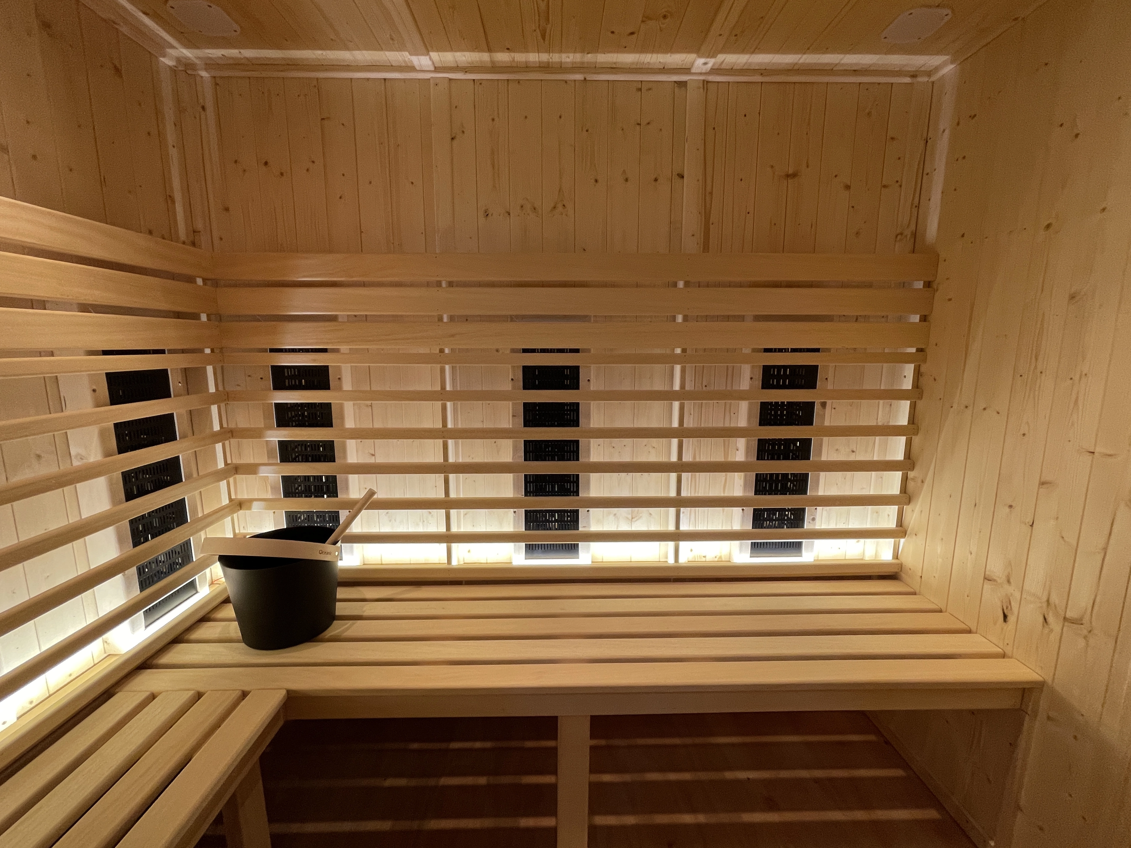 Oceanic Outdoor Sauna thumbnail